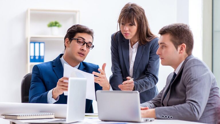2-employees-review-reports-edited
